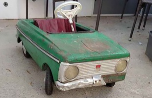 Karambolos pedálos Moszkvics 128 ezerért?