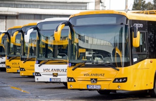 Ismét beszüntetik a munkát a buszsofőrök