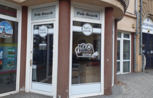 A hagyományos finomságok találkozása a minden mentes süteményekkel