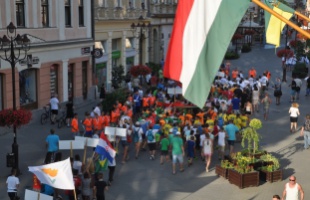 Pénteken beindul a fesztiváli meccsdömping