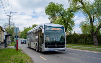 Elektromos Mercedes buszt tesztelnek Kaposváron
