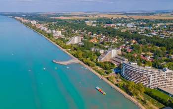 A pünkösdi ünnepnapokon ingyenes lesz a parkolás Siófokon