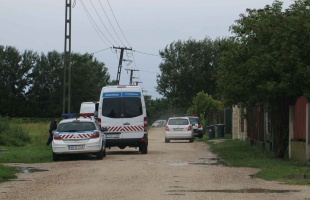 Több mint száz rendőr csapott le a bűnszervezetre