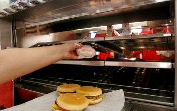 Tizenötmilliós bírságot kapott a McDonald's