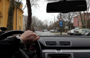Ne megszokásból vezessen! Megnéztük a Bajcsy-Biczó kereszteződést!