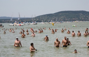Július másodikán rendezik az idei Suzuki Balaton-átúszást