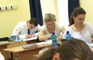 Hétfőtől folytatódnak az érettségik