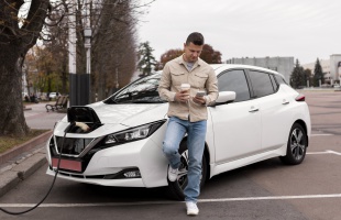 Az elektromos járművek forradalma: Európa útja a zöld mobilitás felé