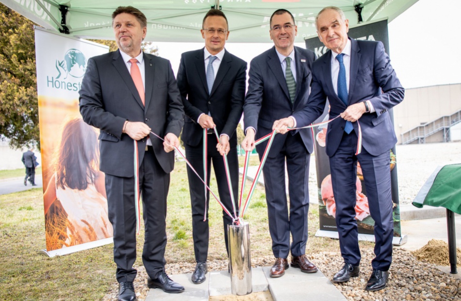 30,81 milliárd forintból valósul meg a KOMETA bővítése - letették az alapkövet