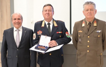Wéber Antal kapta a Somogy Vármegye Védelméért emlékplakettet