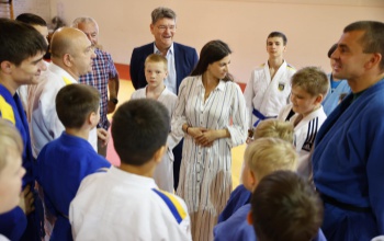Ukrán menekült sportolókat látogatott meg Szentkirályi Alexandra Kaposváron