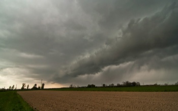 Lehűlés, záporok, zivatarok várhatók