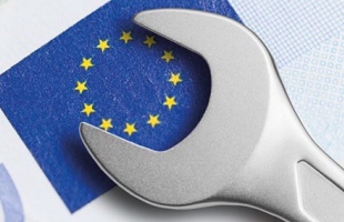 Kampánynyitány az EU-ban