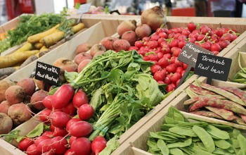 Érkeznek a magyar zöldségek a boltokba és a piacokra