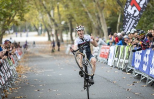 Dina Márton és Fetter Erik jövőre az EOLO-KOMETA Cycling Team színeiben versenyez