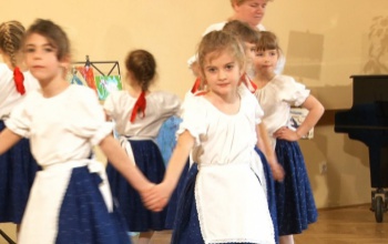 Tehetséges pedagógusok és óvodások a színpadon