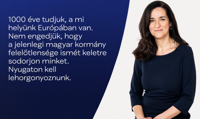 Európa meztelen