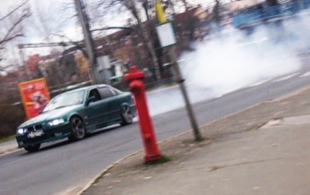 Jogsi nélkül driftelt, több százezrébe fog kerülni