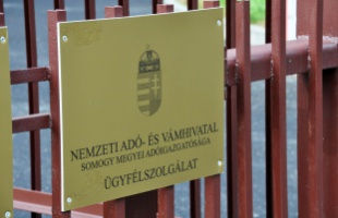 Fontos határidő közeleg a vállalkozók számára