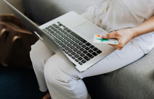 Újabb sorozatcsalót állítanának vád elé a kaposvári vizsgálók