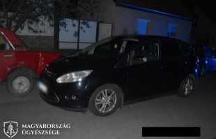 Öt liter sör, négy összetört autó