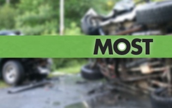 Teherautó és egy személygépkocsi ütközött össze Mernye és Somogyaszaló között