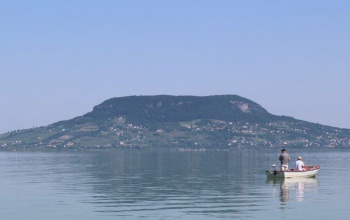 Egyre több a horgász a Balatonnál