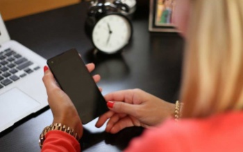 A Vodafone egy évre csökkentette a hűségidőt
