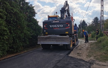 Megújult a Gesztenye utca burkolata
