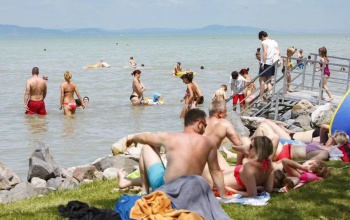 A Balaton továbbra is népszerű - ötből négyen a magyar tengert választják