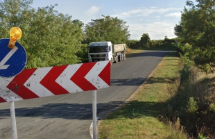 Változás a 67-esen – ideiglenesen lezárják a rádpusztai bekötőutat
