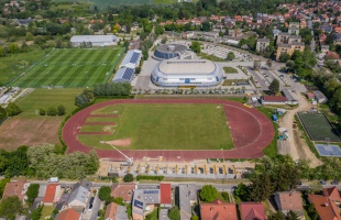 Kifutottak a KASI sportolói az atlétikapályáról, mostantól a munkásoké a terep