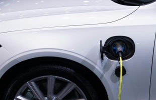 Jelentősen estek a használt elektromos autók árai