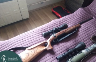 Milliós értékű vadászpuskákat foglalt le a NAV