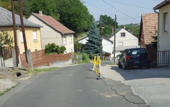 Titkos barlangot fedeztek fel a Hegyalja utcában?
