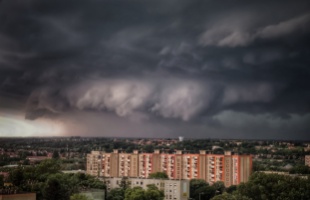Jelentős lehűlést hozott a gyorsan vonuló hidegfront