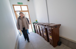 Továbbra is csatlakozhatnak a társasházak a háztartási zöldhulladék gyűjtéshez