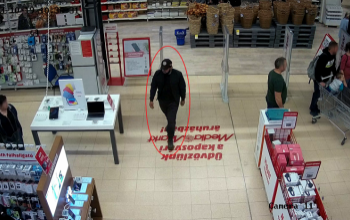 Okosórát lopott, keresi a rendőrség