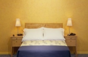 Fogkeféje buktatta le a hotelbliccelőt