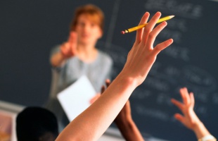 Vigyáznak gyermekeinkre és tanítják őket - ma ünnepeljük a pedagógusokat