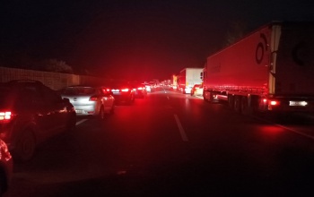 Felborult egy hajót szállító terepjáró az M7-esen Balatonvilágos és Siófok között