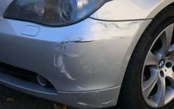 Baleset okozóját és szemtanúit keresi a rendőrség