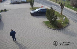 Pár perc alatt lopott csaknem 100 ezer forintnyi árut