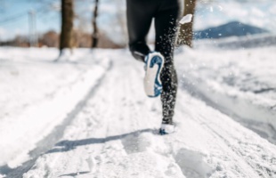Téli szabadtéri sportok: Mit érdemes figyelembe venni?