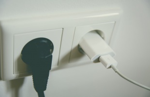 Áramkedvezmény jár az elektromos gyógyászati segédeszközt használóknak