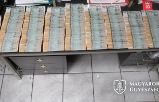 Több millió forintot nyúlt le a benzinkút alkalmazottja