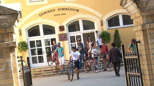 Táncsicsosok kétkeréken