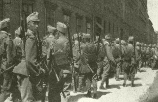 110 éve kaszárnyákká lettek az iskolák