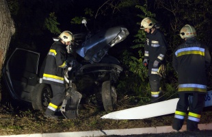 Ketten meghaltak a vasárnap esti balesetben