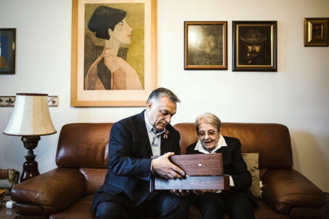 Feléledeztek, de minek?